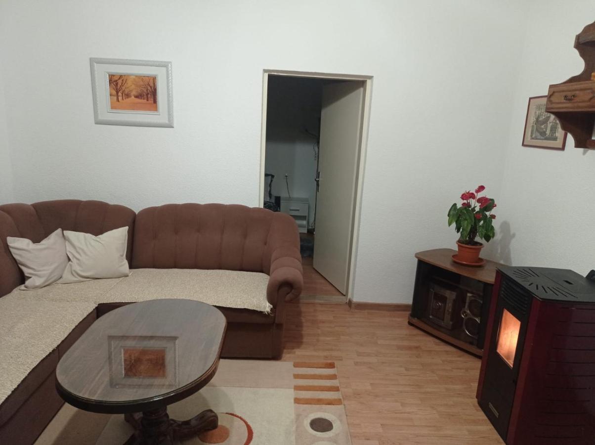 Апартаменты Apartman Lili Ливно Экстерьер фото