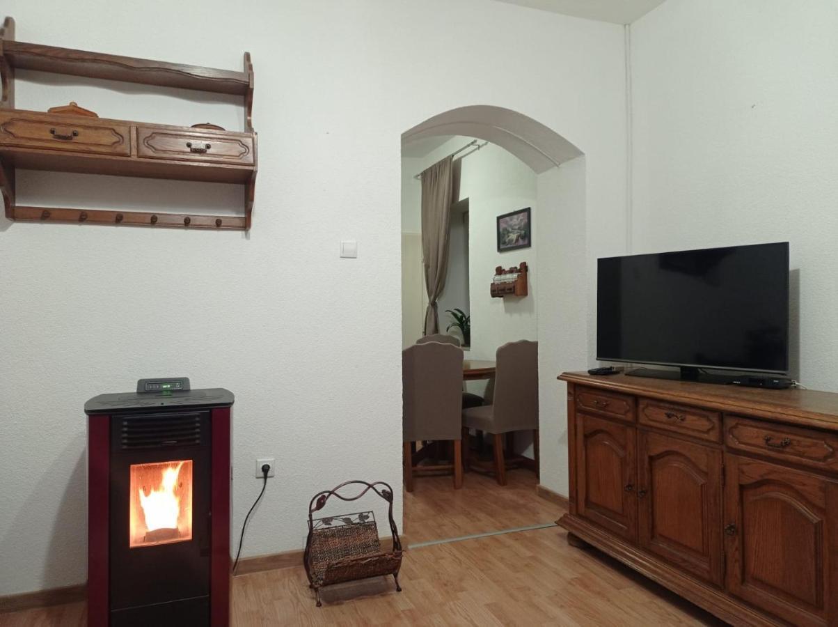 Апартаменты Apartman Lili Ливно Экстерьер фото